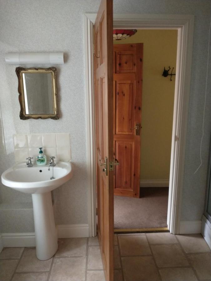 The Arlington Hotel Hele Екстериор снимка